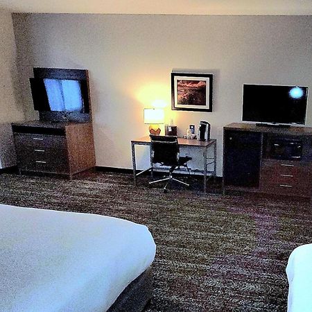 Best Western Plus Coachella Valley Inn & Suites Cathedral City Ngoại thất bức ảnh