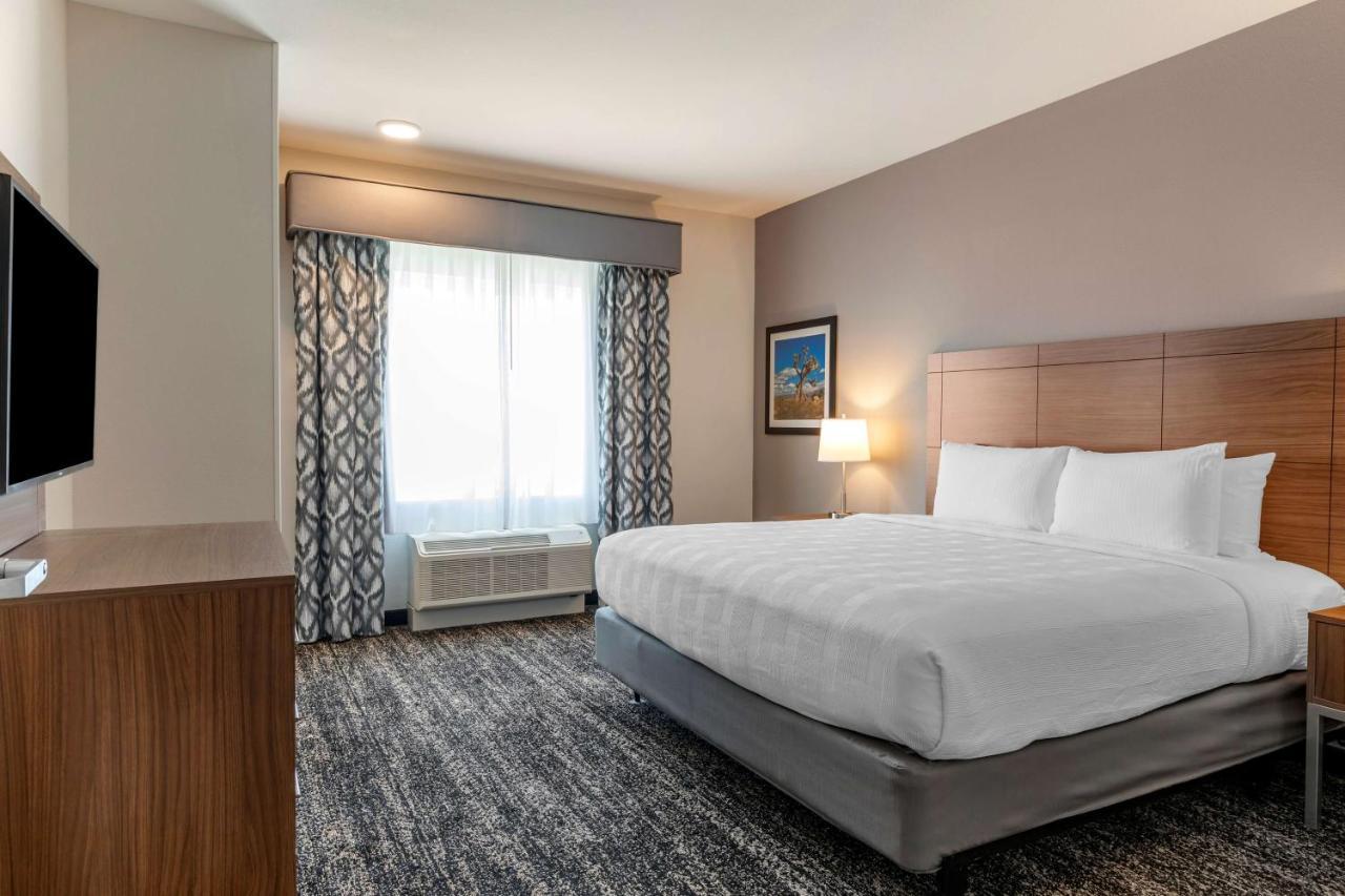 Best Western Plus Coachella Valley Inn & Suites Cathedral City Ngoại thất bức ảnh